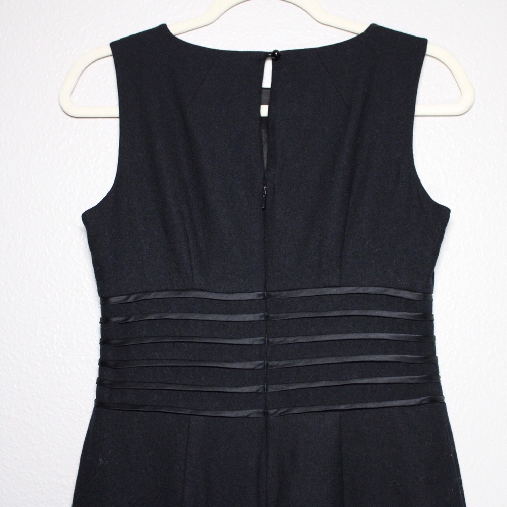 Banana Republic 97% wool sheath dress - Picture 7 of 12